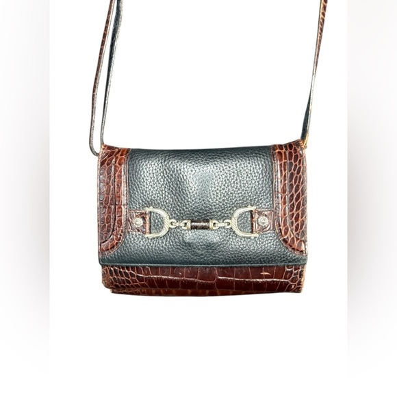 Vintage Brighton Crossbody
Handbag Black & Brown Leather
Many Compartments - Picture 7 of 16